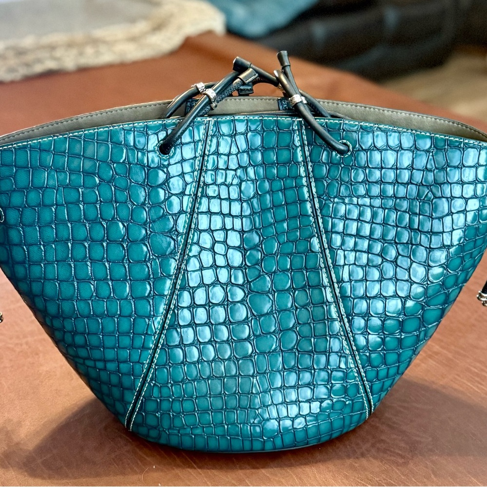 AUTH Tory Burch Spaghetti Strap Embossed Leather Tote In Tuscan Teal Color